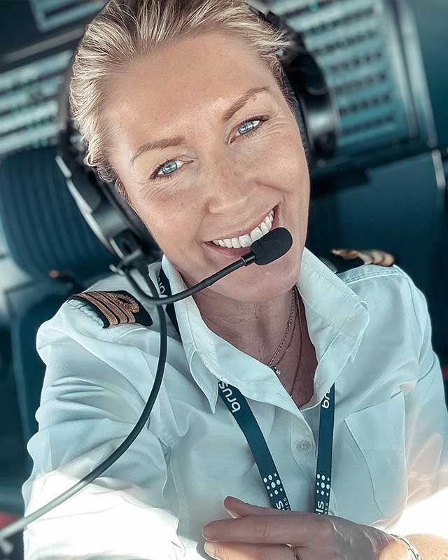 female pilots on instagram